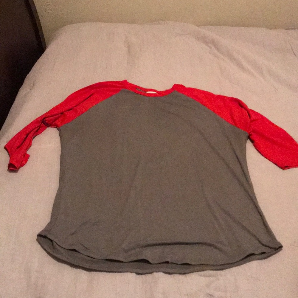 Grey and red randy